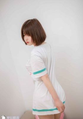 综合色天天久久蜜桃_BD英语神马在线观看