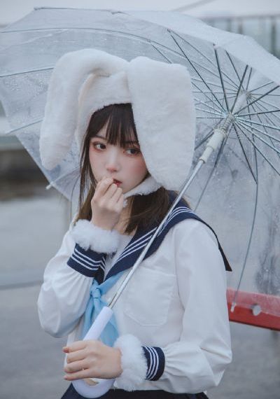 夫妻度蜜月呻吟高潮视频_DVD在线播放观看